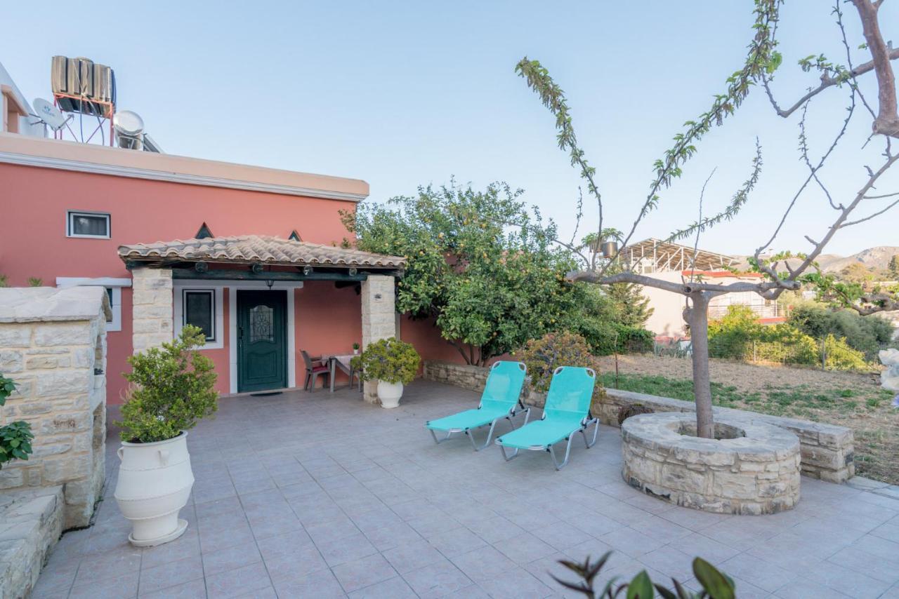 Ferienwohnung Vrisanos Pitsidia Exterior foto
