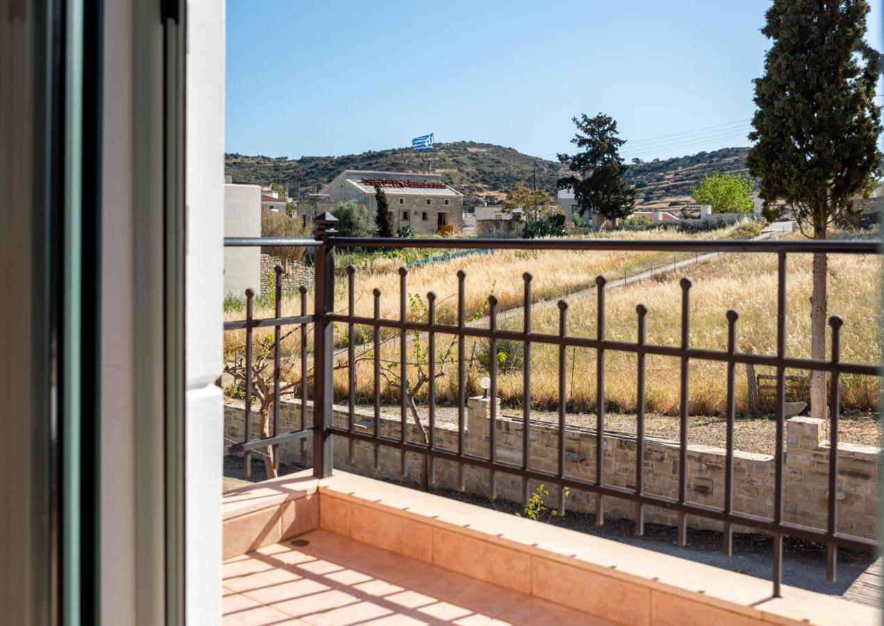 Ferienwohnung Vrisanos Pitsidia Exterior foto