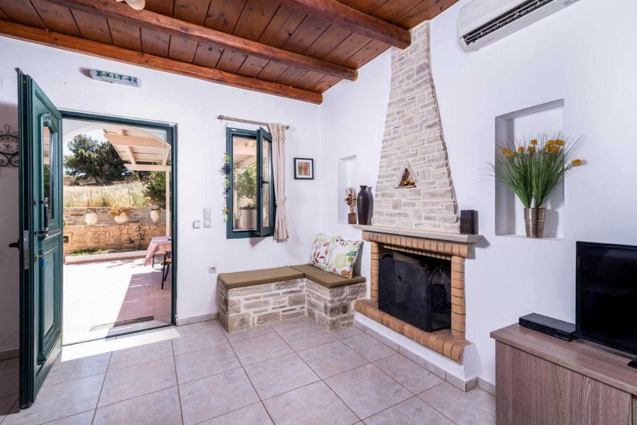 Ferienwohnung Vrisanos Pitsidia Exterior foto