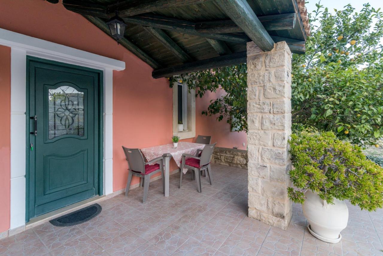 Ferienwohnung Vrisanos Pitsidia Exterior foto